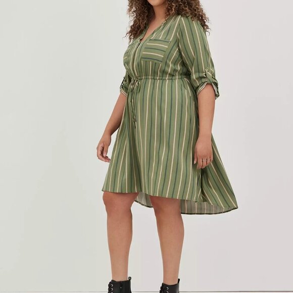 *BOGO FREE* Torrid Women's Size 4 | Green Mini Challis High-Low Shirt Dress - Picture 2 of 14